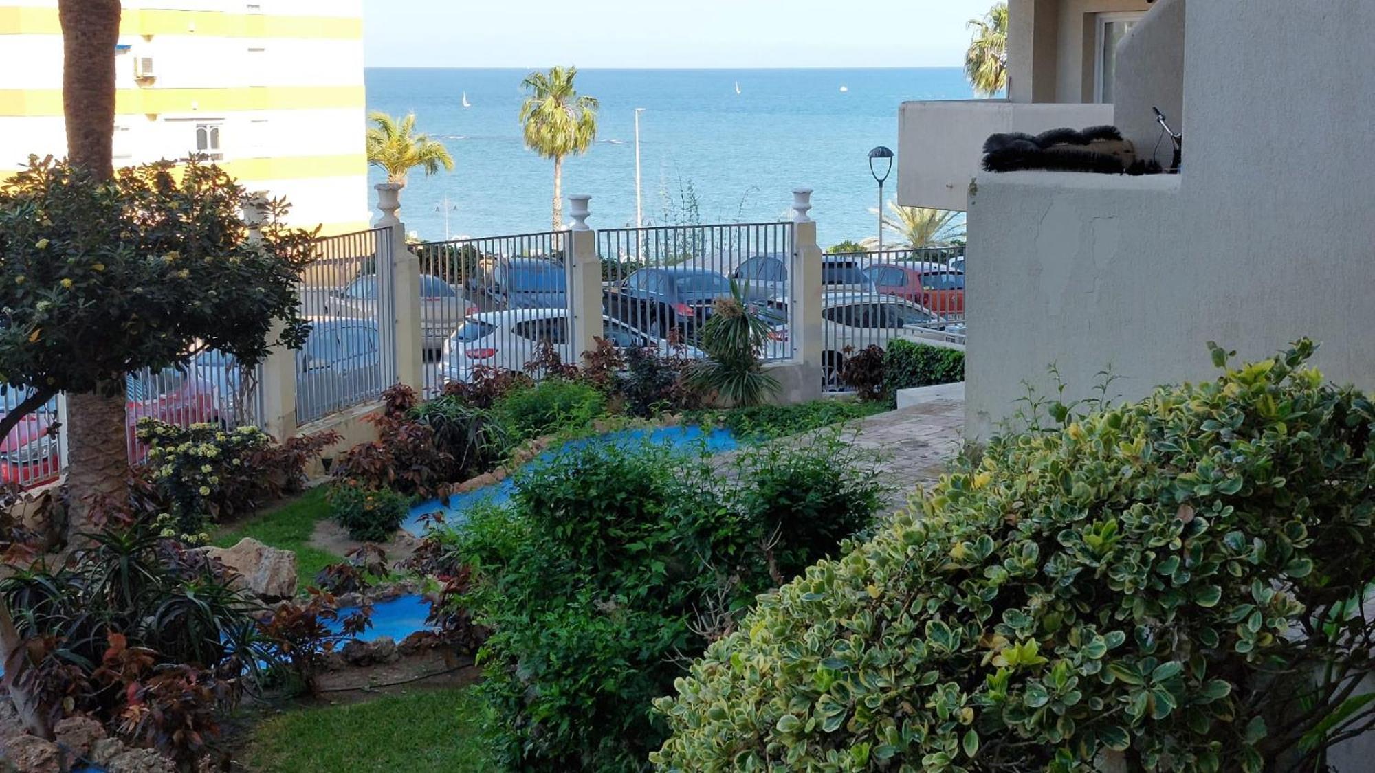Benalbeach R&R Suite Беналмадена Екстериор снимка