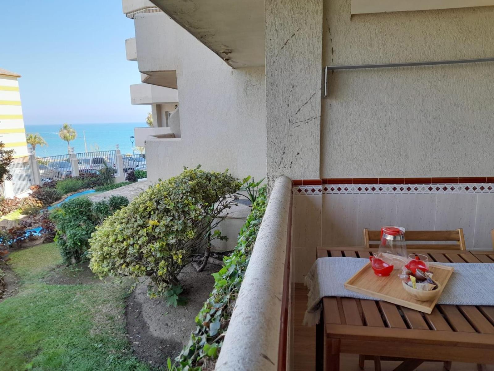 Benalbeach R&R Suite Беналмадена Екстериор снимка